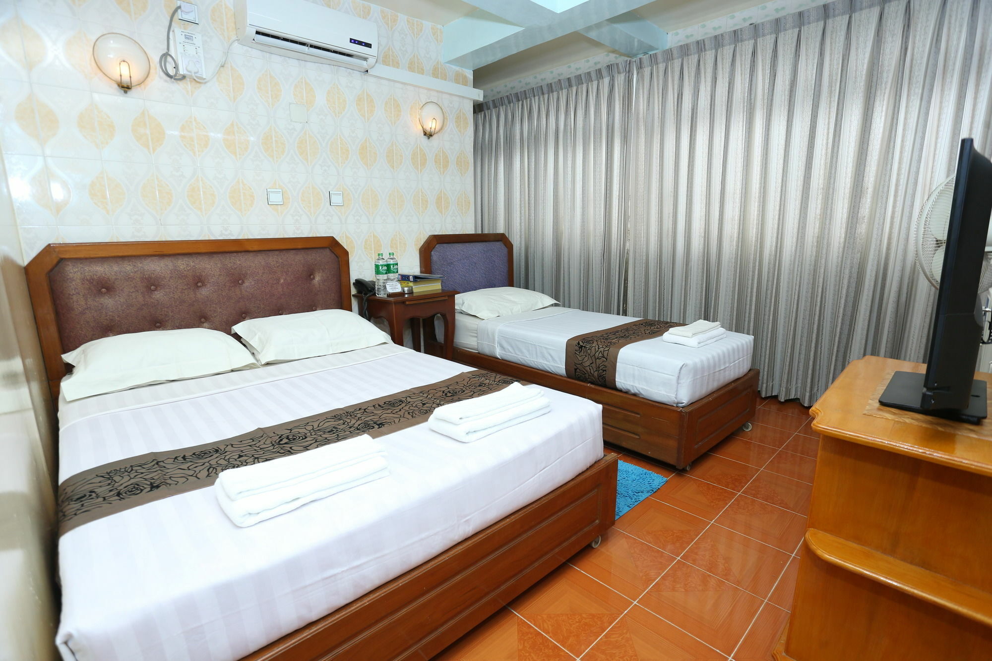 Beautyland Hotel II Янгон Екстериор снимка
