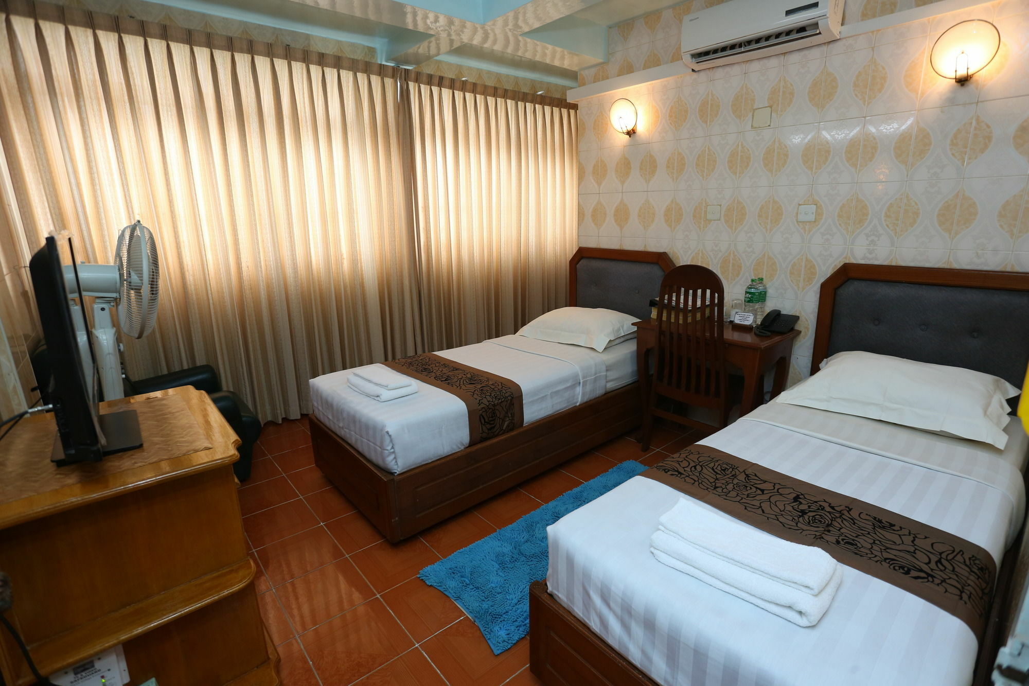 Beautyland Hotel II Янгон Екстериор снимка